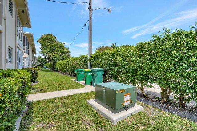 2131 NE 42nd Court 107e, Lighthouse Point, FL 33064