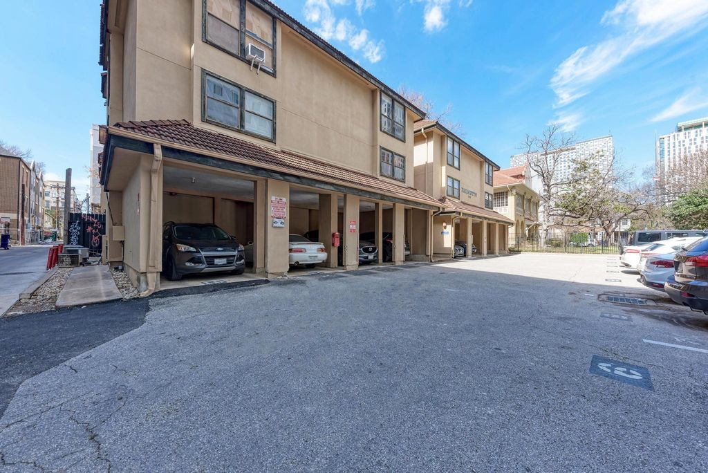 2110 Rio Grande ST 107, Austin, TX 78705