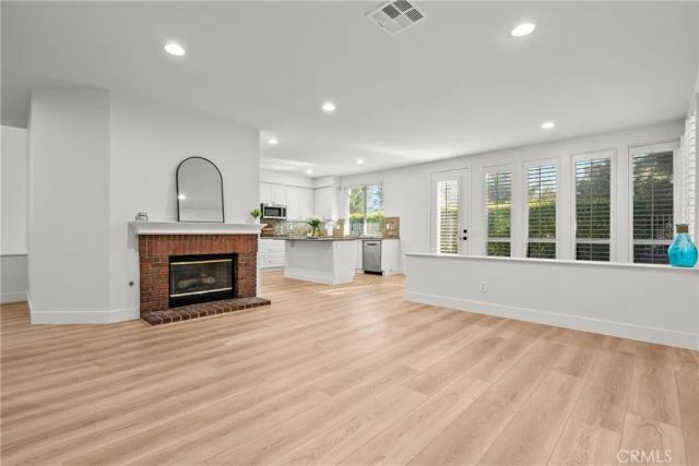 27605 Harwick, Valencia, CA 91354