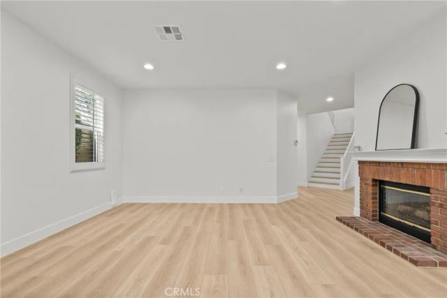 27605 Harwick, Valencia, CA 91354