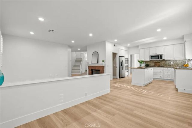 27605 Harwick, Valencia, CA 91354