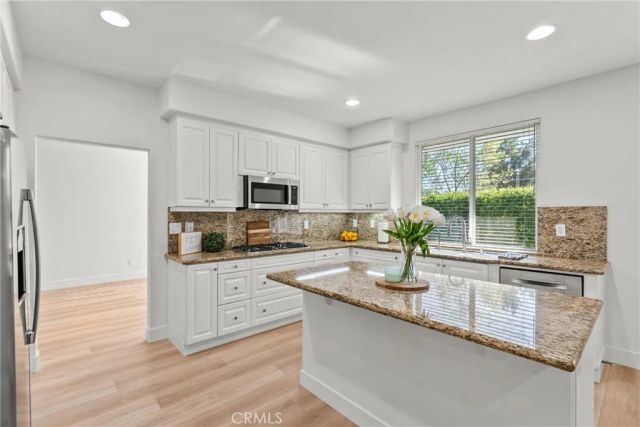 27605 Harwick, Valencia, CA 91354