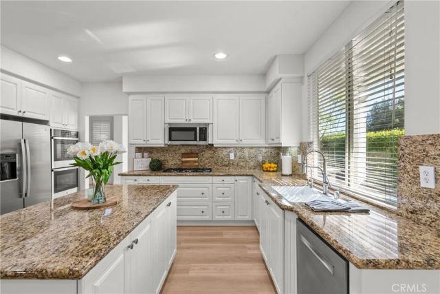 27605 Harwick, Valencia, CA 91354