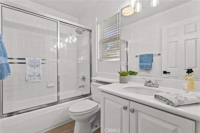 27605 Harwick, Valencia, CA 91354