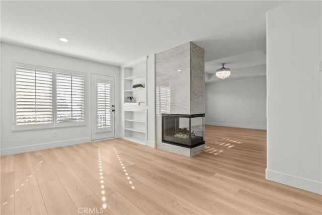 27605 Harwick, Valencia, CA 91354