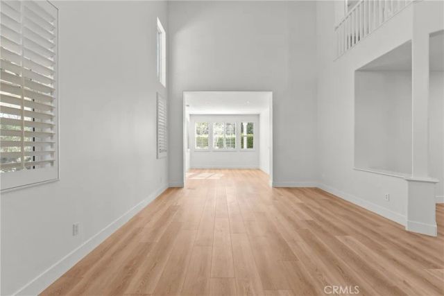 27605 Harwick, Valencia, CA 91354