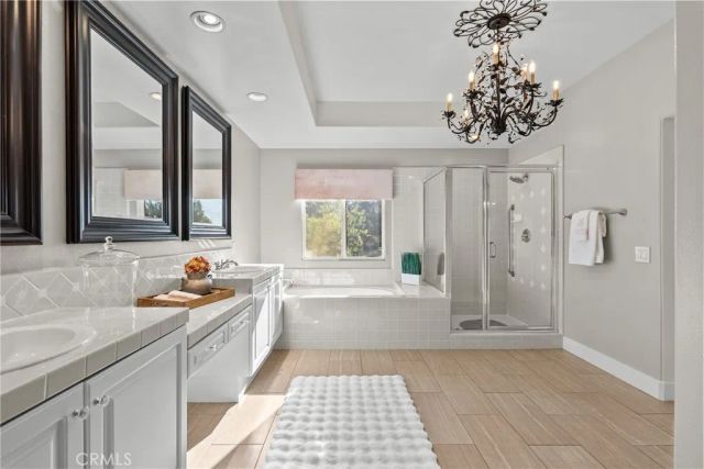 27605 Harwick, Valencia, CA 91354