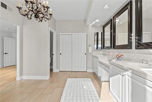 27605 Harwick, Valencia, CA 91354