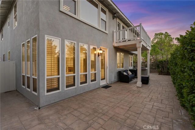 27605 Harwick, Valencia, CA 91354