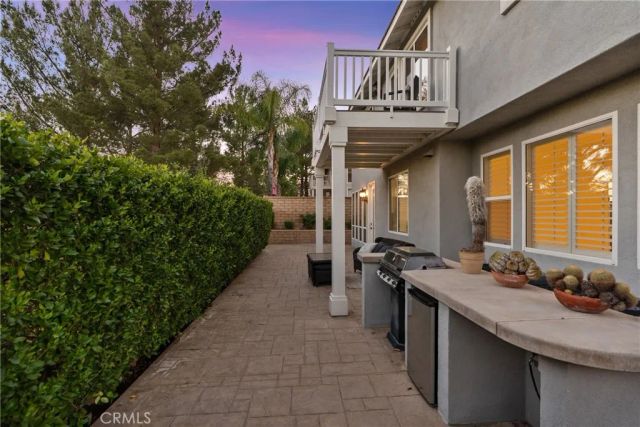 27605 Harwick, Valencia, CA 91354