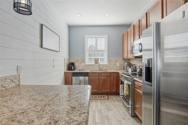 14227 AVENUE OF THE GROVES RUN, Winter Garden, FL 34787