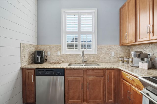 14227 AVENUE OF THE GROVES RUN, Winter Garden, FL 34787