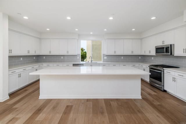 6140 Colt Place 104, Carlsbad, CA 92009