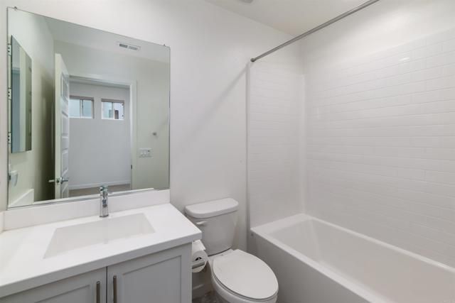 6140 Colt Place 104, Carlsbad, CA 92009