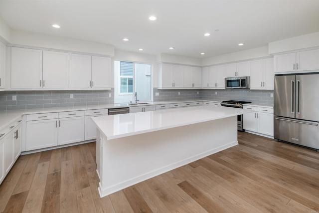 6140 Colt Place 104, Carlsbad, CA 92009