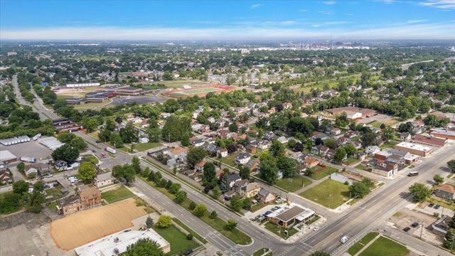 37 W Woodward Avenue, Ecorse, MI 48229