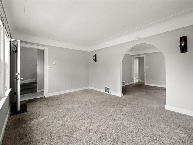 37 W Woodward Avenue, Ecorse, MI 48229