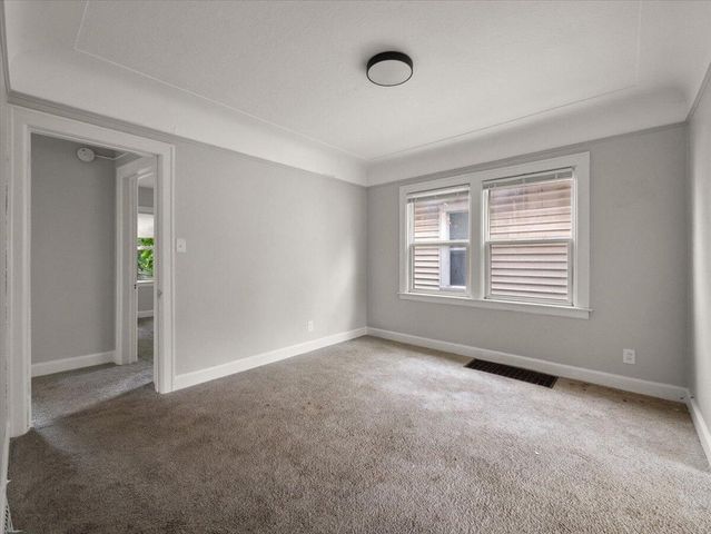 37 W Woodward Avenue, Ecorse, MI 48229