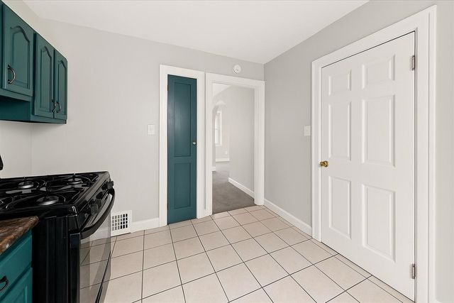 37 W Woodward Avenue, Ecorse, MI 48229