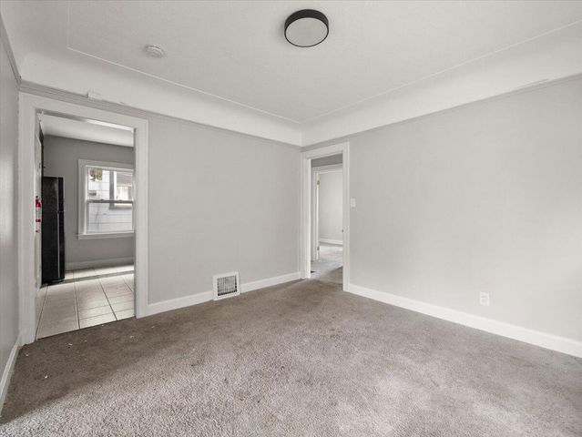 37 W Woodward Avenue, Ecorse, MI 48229