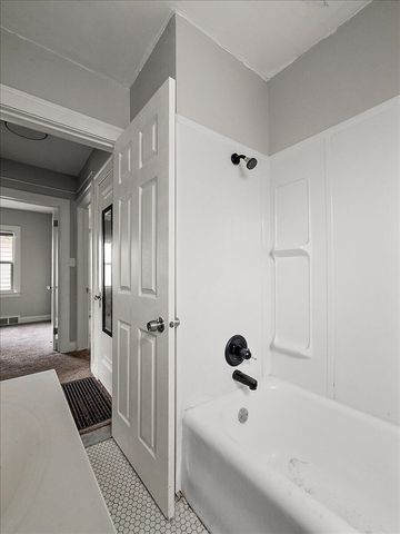 37 W Woodward Avenue, Ecorse, MI 48229