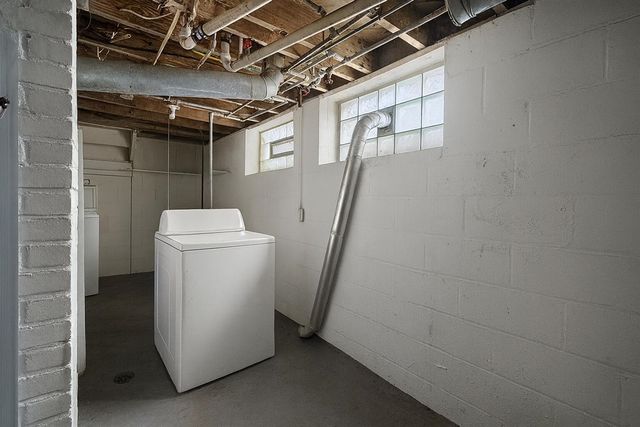 37 W Woodward Avenue, Ecorse, MI 48229