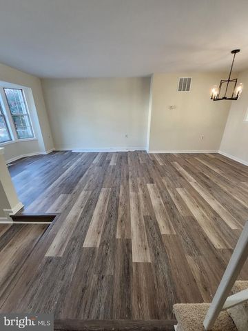 10806 STONE HILL LN, Manassas, VA 20109