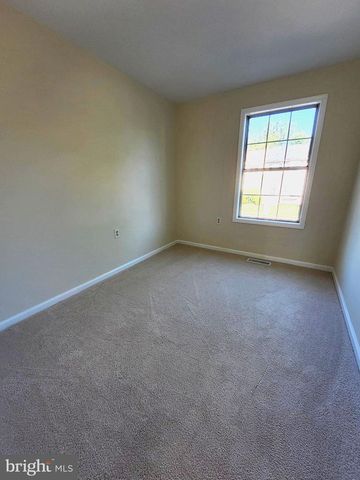 10806 STONE HILL LN, Manassas, VA 20109