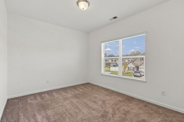 497 Buddy Dr, Columbia, TN 38401
