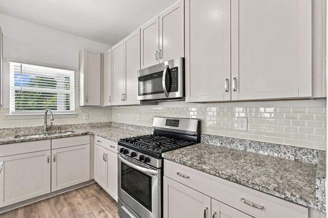 497 Buddy Dr, Columbia, TN 38401