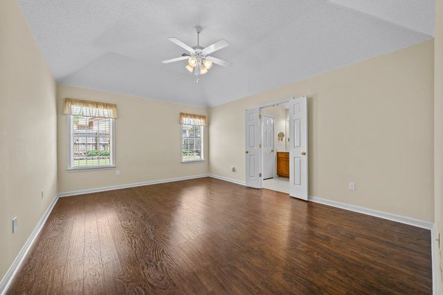 250 LAKEWOOD DR, Oakland, TN 38060