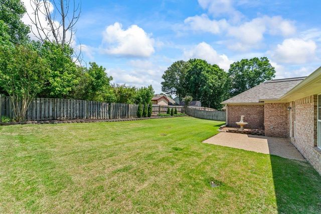 250 LAKEWOOD DR, Oakland, TN 38060