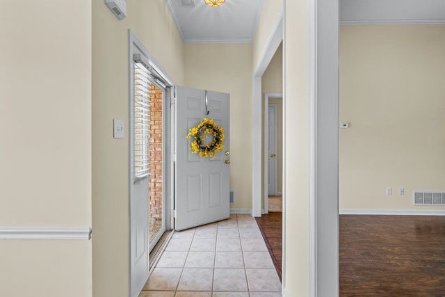 250 LAKEWOOD DR, Oakland, TN 38060