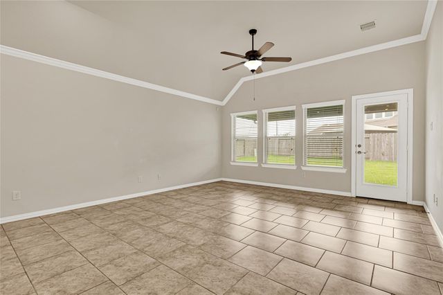 2414 Willow Fall Lane, Rosenberg, TX 77469