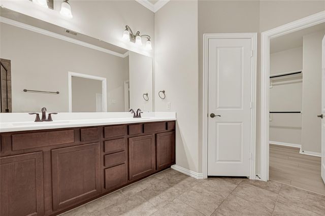 2414 Willow Fall Lane, Rosenberg, TX 77469