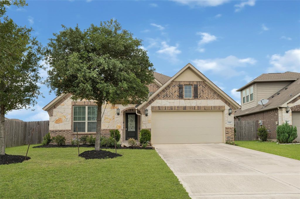 2414 Willow Fall Lane, Rosenberg, TX 77469