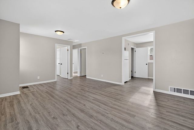 808 Mills Road, Joliet, IL 60433