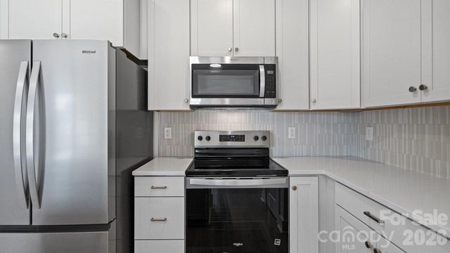 2160 Fieldcrest Avenue, Gastonia, NC 28052