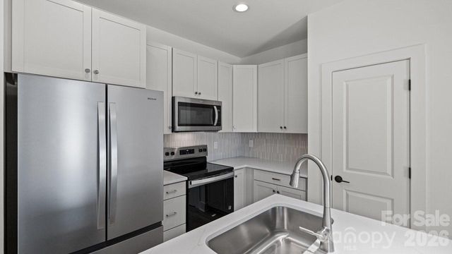 2160 Fieldcrest Avenue, Gastonia, NC 28052