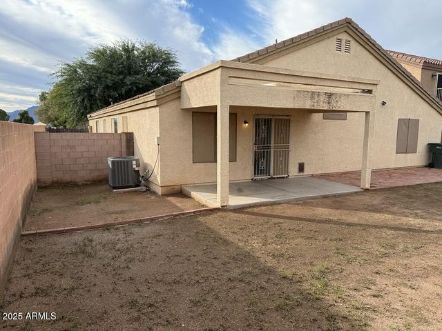 10504 W HUGHES Drive, Tolleson, AZ 85353