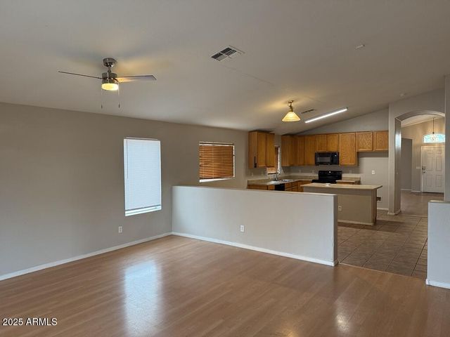 10504 W HUGHES Drive, Tolleson, AZ 85353