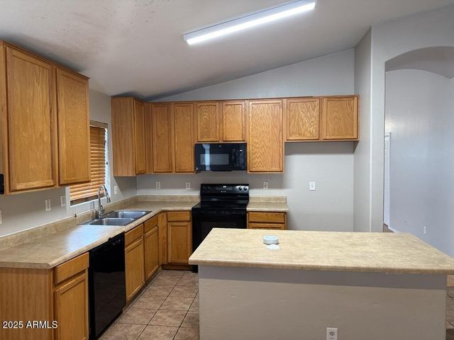 10504 W HUGHES Drive, Tolleson, AZ 85353