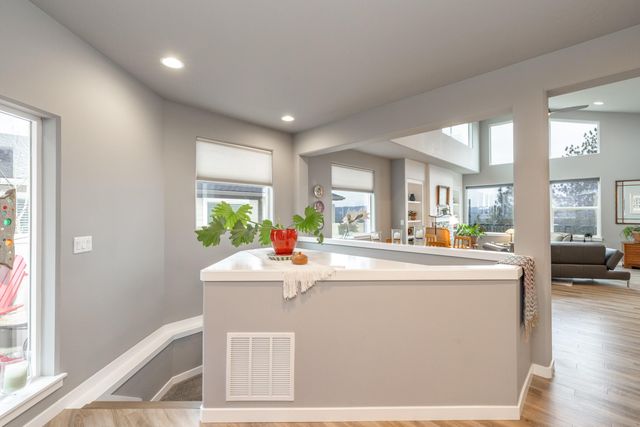 9407 N Linden Ln, Spokane, WA 99208