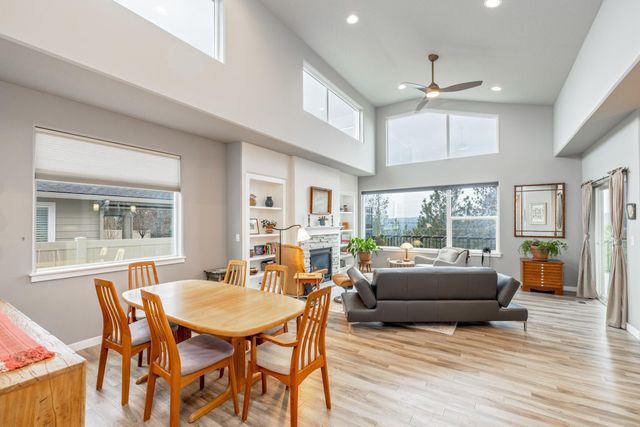 9407 N Linden Ln, Spokane, WA 99208