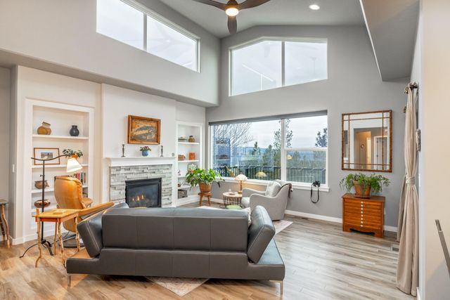 9407 N Linden Ln, Spokane, WA 99208