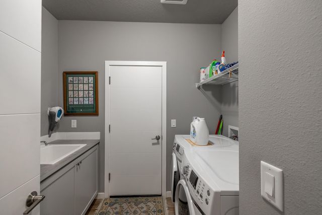 9407 N Linden Ln, Spokane, WA 99208