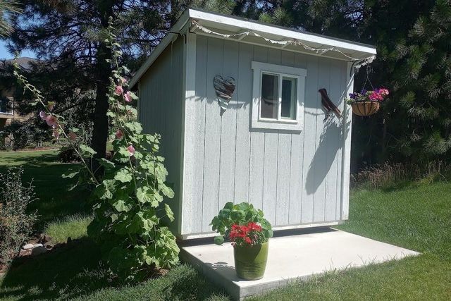 9407 N Linden Ln, Spokane, WA 99208