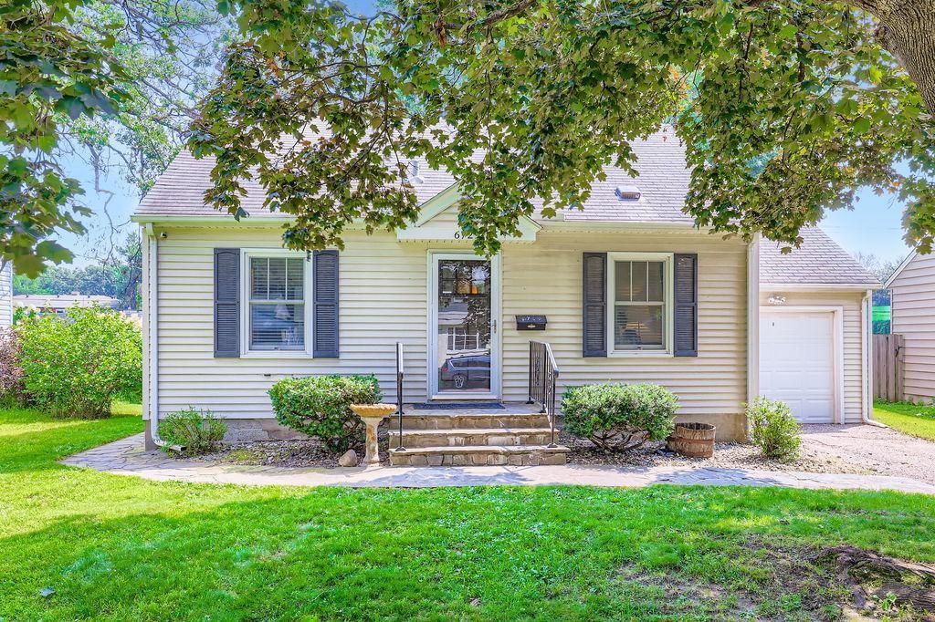 6729 Queen Avenue S, Richfield, MN 55423