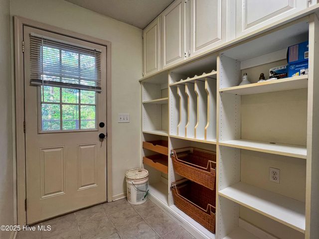 318 Buccaneer Road, Wilmington, NC 28409