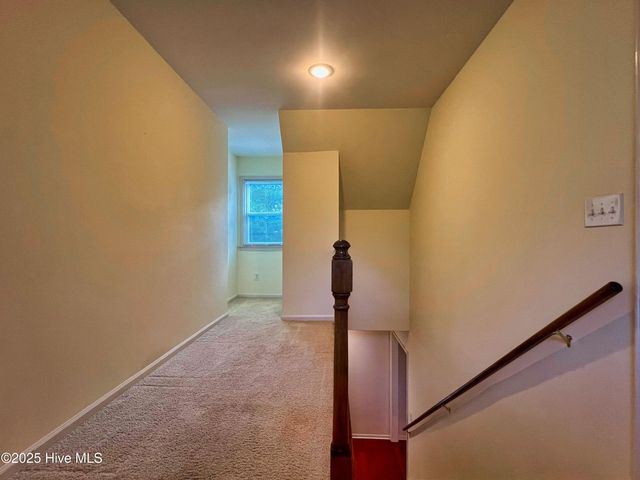 318 Buccaneer Road, Wilmington, NC 28409